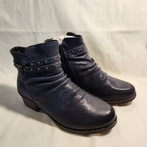 Propet Women's Dark Blue Ankle Boots